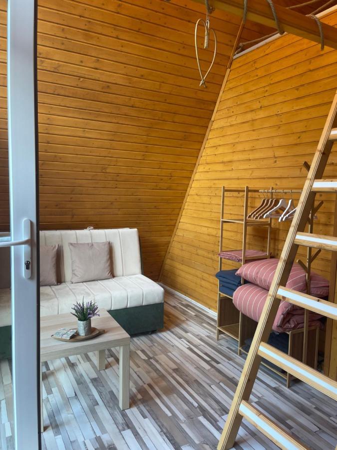 Cabane A-Frame Svinita Exterior photo