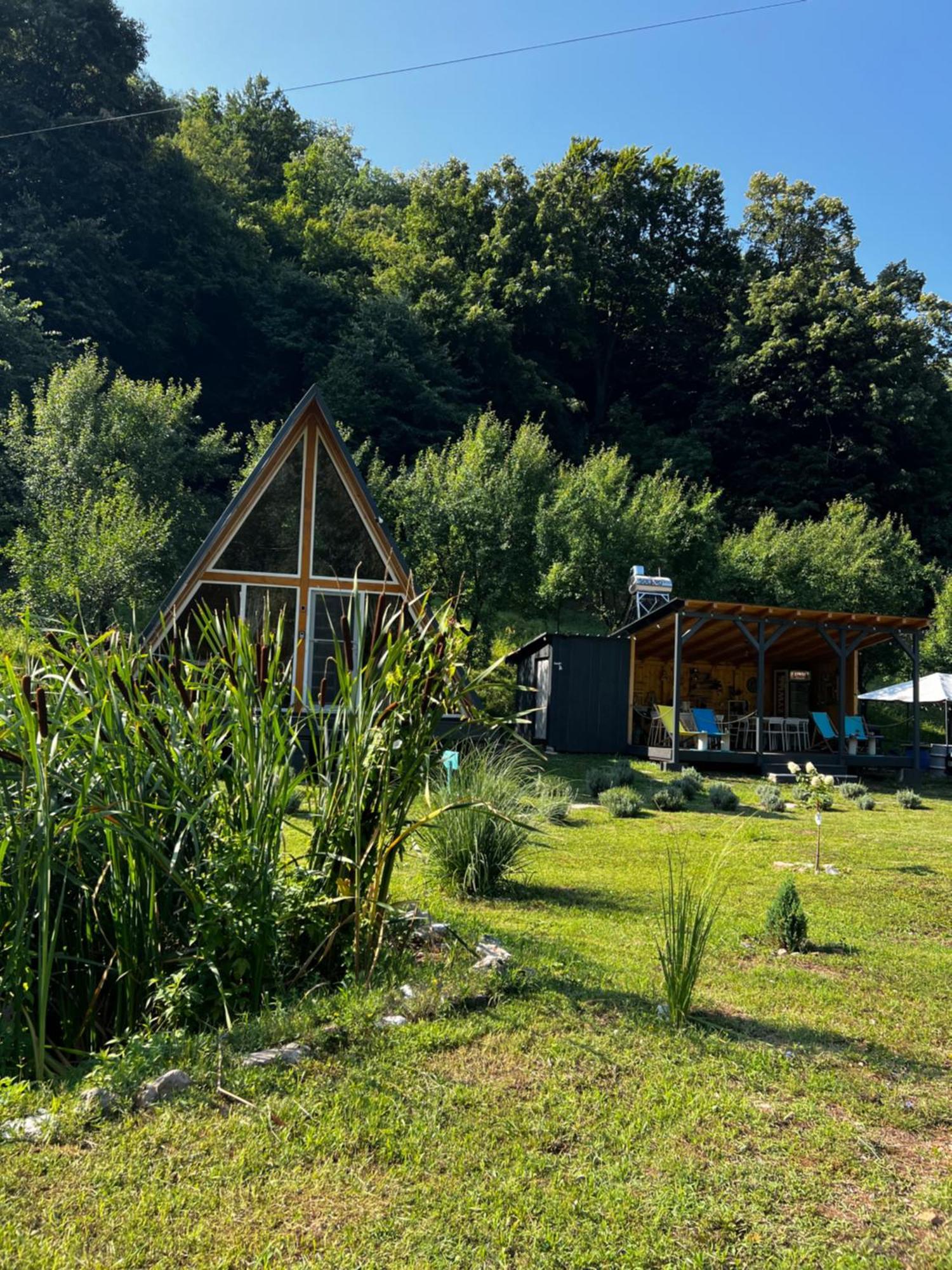 Cabane A-Frame Svinita Exterior photo